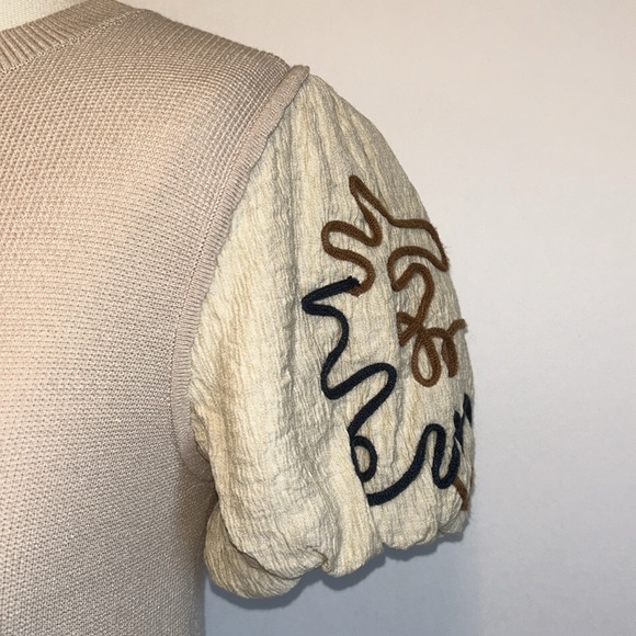 Current air LA Beige Puff Sleeve Top with Embroidered Details Women’s Small - Picture 2 of 10